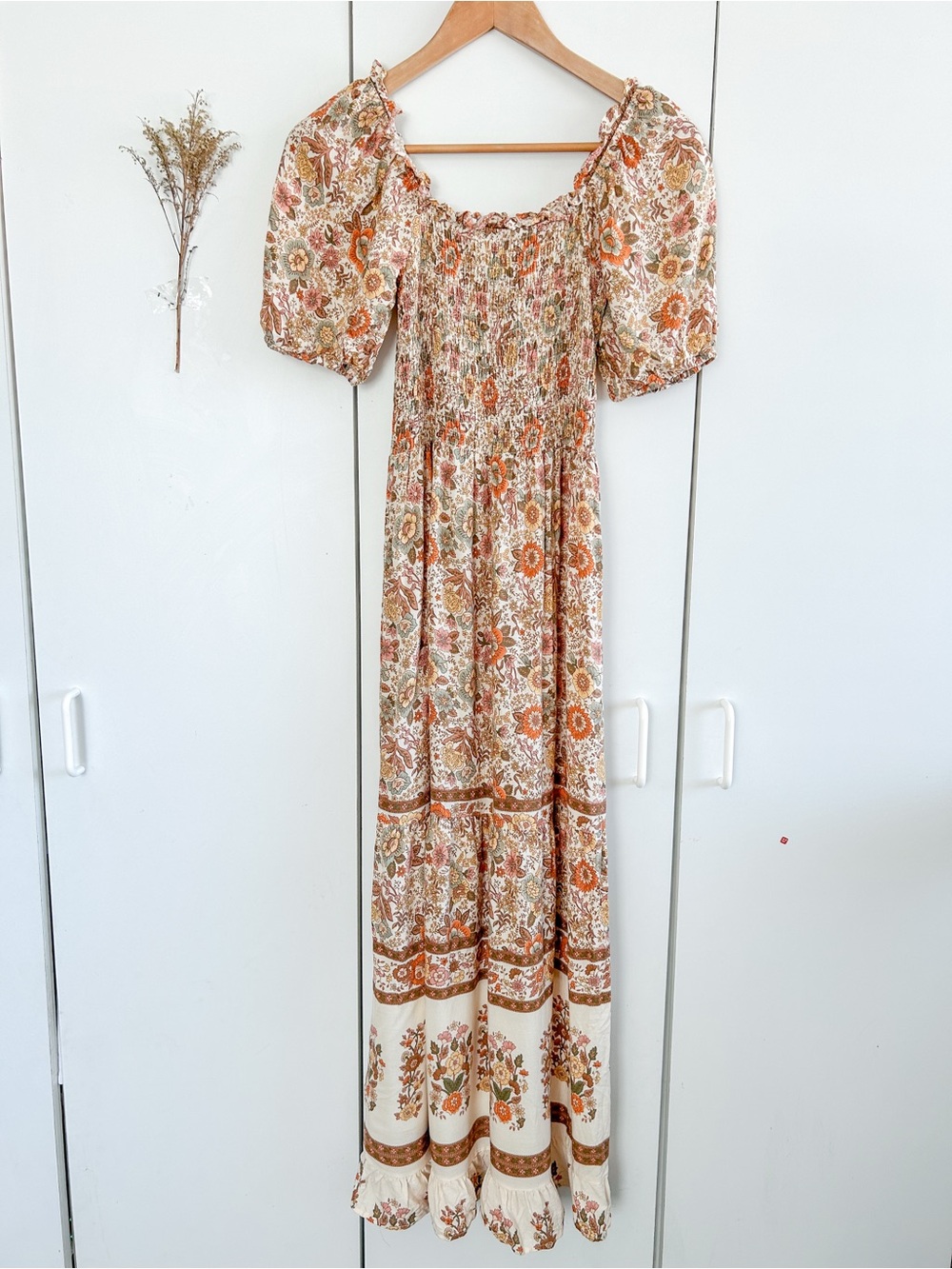 Kindred Smocked Floral Boho Maxi Dress • Sz L